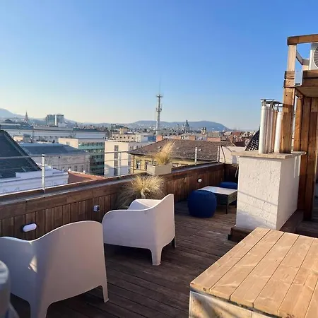 Apartamento Rooftop Tiny With Shared Jacuzzi And Private Balcony Mk2