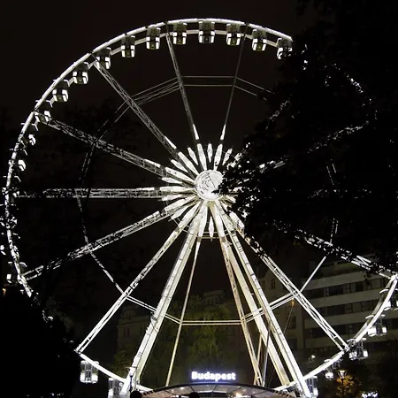 Rooftop Tiny With Shared Jacuzzi And Private Balcony Mk2