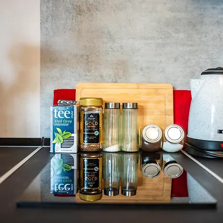 Rooftop Tiny With Shared Jacuzzi And Private Balcony Mk2 * Budapešť