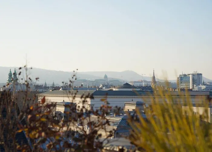 Rooftop Tiny With Shared Jacuzzi And Private Balcony Mk2 Appartement *