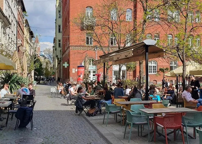 Rooftop Tiny With Shared Jacuzzi And Private Balcony Mk2 아파트 *