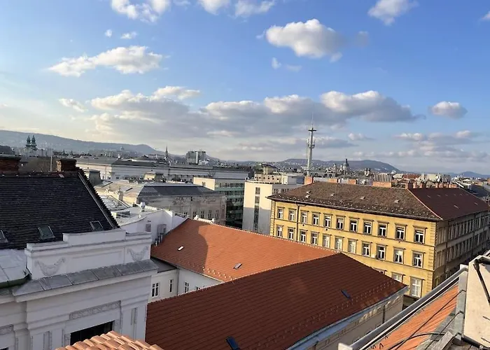 Appartement Rooftop Tiny With Shared Jacuzzi And Private Balcony Mk2 Budapest