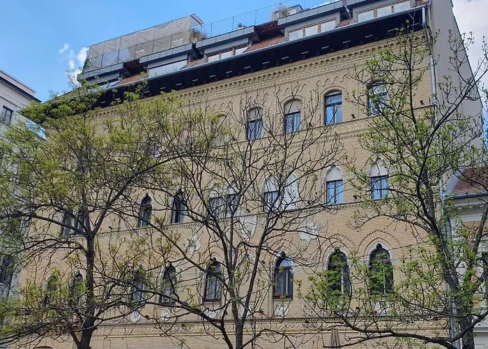 Rooftop Tiny With Shared Jacuzzi And Private Balcony Mk2 * Budapest