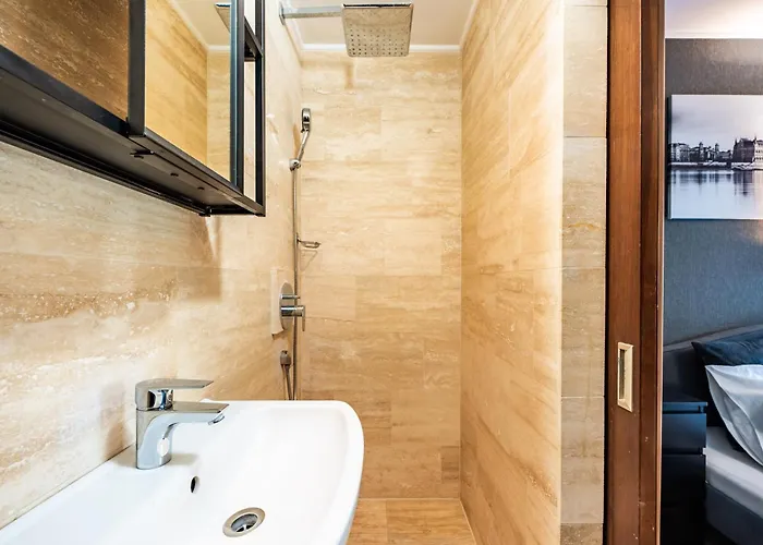 Rooftop Tiny With Shared Jacuzzi And Private Balcony Mk2 부다페스트