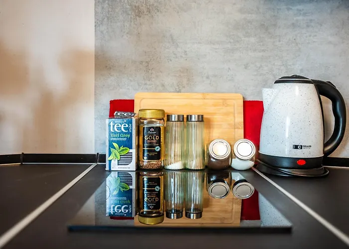 Rooftop Tiny With Shared Jacuzzi And Private Balcony Mk2 * 부다페스트