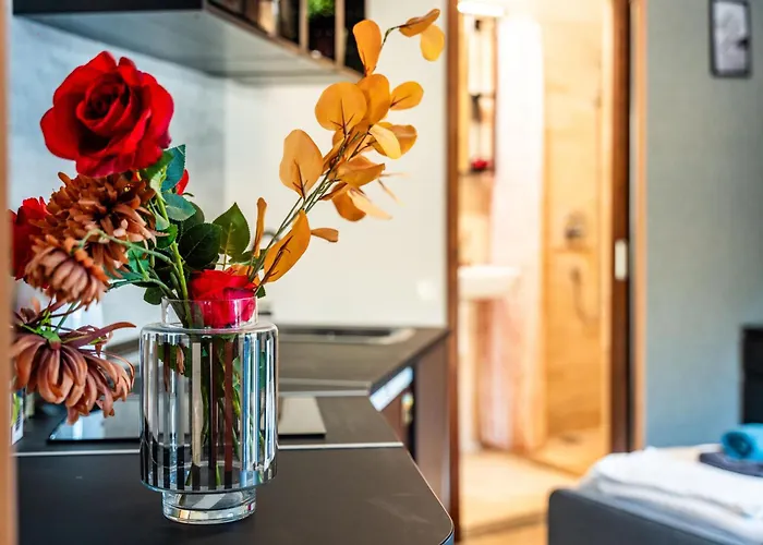 Rooftop Tiny With Shared Jacuzzi And Private Balcony Mk2 아파트