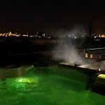 Lägenhet Rooftop Tiny With Shared Jacuzzi And Private Balcony Mk2 Budapest